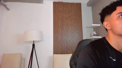 Snapshot of liam_colliins chatting on February 18, 2025, 11:33 am Liam Collins online show from February 18, 2025, 11:33 am