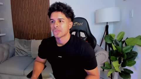 Snapshot of liam_colliins chatting on September 25, 2025, 11:58 am Liam Collins online show from September 25, 2025, 11:58 am