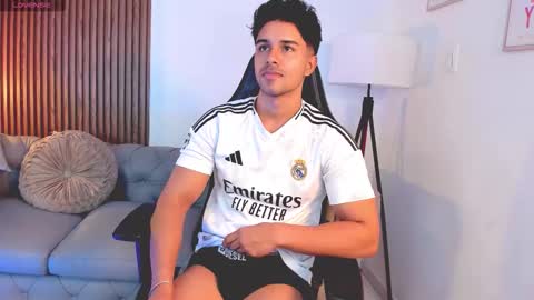 Snapshot of liam_colliins chatting on October 12, 2025, 11:53 am Liam Collins online show from October 12, 2025, 11:53 am