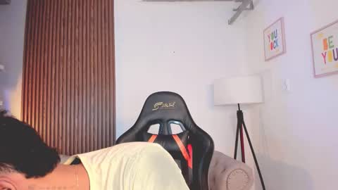 Snapshot of liam_colliins chatting on October 16, 2025, 11:55 am Liam Collins online show from October 16, 2025, 11:55 am