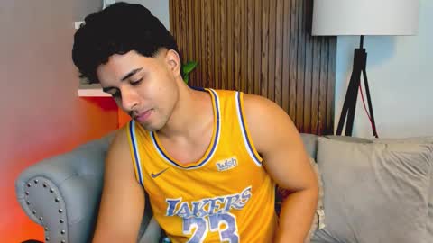 Liam Collins online show from November 23, 2025, 11:54 am