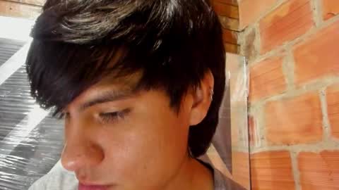 Liam independent model online show from December 18, 2025, 3:23 am