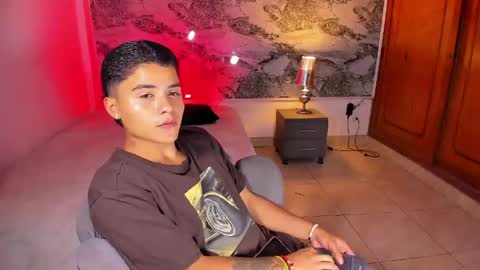 Snapshot of liam_dustin chatting on May 15, 2026, 11:34 pm Liam online show from May 15, 2026, 11:34 pm