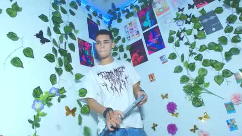 liam_honey18 online show from March 29, 2026, 3:39 am