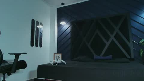 LIAM KLEIN online show from March 31, 2026, 11:10 am