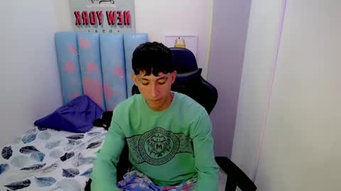 Snapshot of liam_play chatting on May 7, 2026, 1:00 am LIAM online show from May 7, 2026, 1:00 am