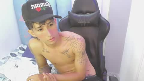 Snapshot of liam_play chatting on May 15, 2026, 11:34 pm LIAM online show from May 15, 2026, 11:34 pm
