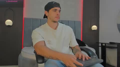 Liam online show from March 20, 2026, 10:58 pm