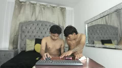 Snapshot of liamandjordan chatting on November 13, 2025, 1:04 am LiamANDjordan online show from November 13, 2025, 1:04 am