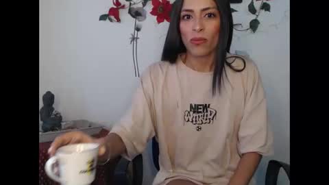 Lia Miller online show from December 10, 2024, 12:16 pm