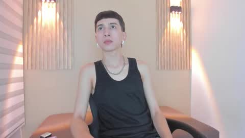 lian_cameron online show from February 12, 2026, 3:45 am