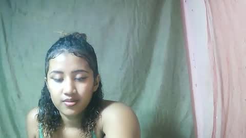 Snapshot of liana9794 chatting on May 26, 2026, 2:24 pm Liana9794 online show from May 26, 2026, 2:24 pm