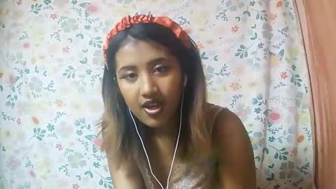 Snapshot of liana9794 chatting on June 7, 2026, 7:06 pm Liana9794 online show from June 7, 2026, 7:06 pm