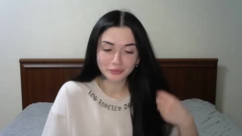 liana_diva online show from February 13, 2025, 7:42 pm