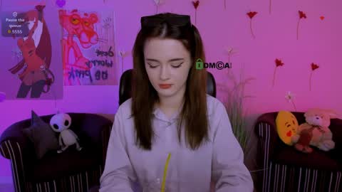 Little Liana  online show from April 3, 2026, 7:01 pm