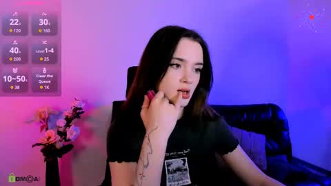 Little Liana  online show from June 11, 2026, 7:12 pm