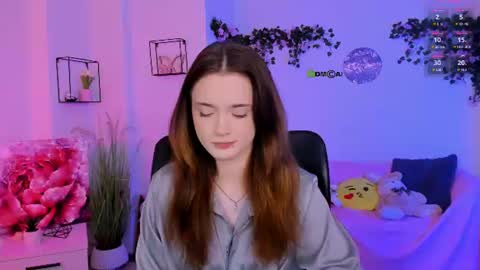 Little Liana  online show from June 30, 2026, 6:42 pm