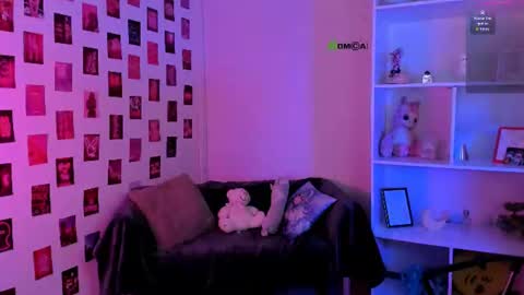 Little Liana  online show from July 26, 2026, 7:21 pm