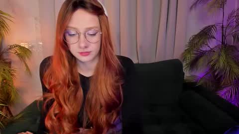 Liana online show from November 1, 2025, 3:03 pm