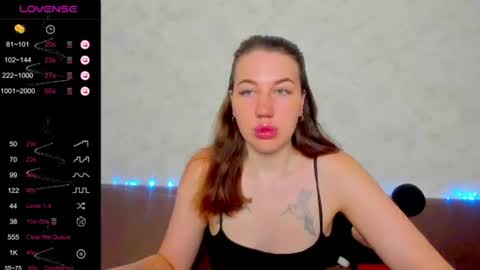 lianawow_ online show from July 25, 2026, 2:09 am