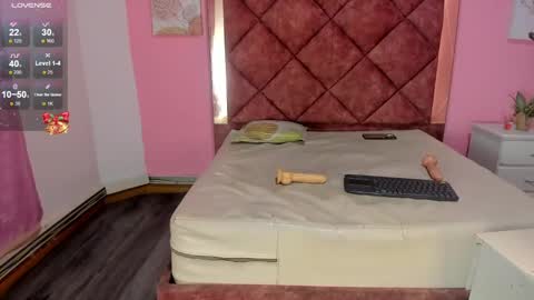 LIA online show from December 3, 2024, 5:01 pm