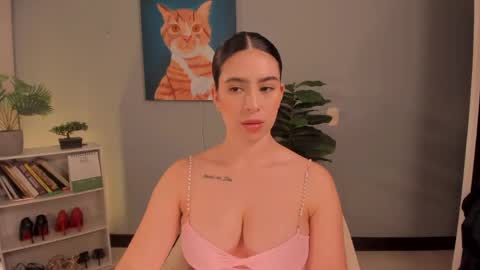 Snapshot of liapearce chatting on May 26, 2026, 12:34 pm Lia online show from May 26, 2026, 12:34 pm