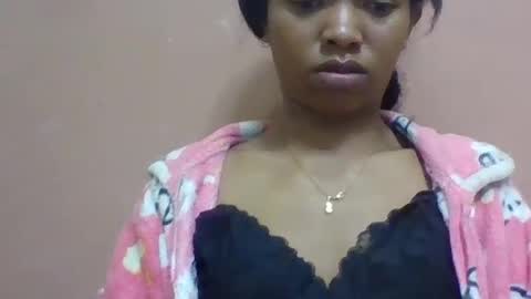 liaraisha online show from July 7, 2026, 9:46 am