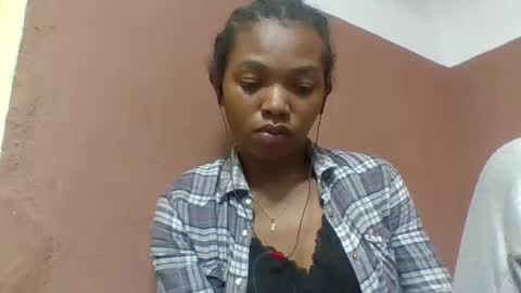 liaraisha online show from July 25, 2026, 3:42 pm