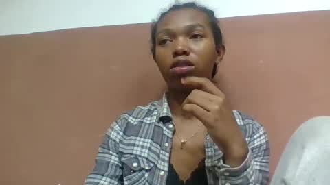 liaraisha online show from July 26, 2026, 5:15 am