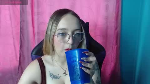 Snapshot of liaroberts1 chatting on June 5, 2026, 2:34 pm Lia Roberts online show from June 5, 2026, 2:34 pm