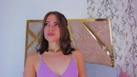 liaross online show from April 5, 2026, 6:49 pm