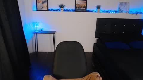 Snapshot of liascarlett chatting on December 8, 2024, 12:29 am LiaScarlett online show from December 8, 2024, 12:29 am