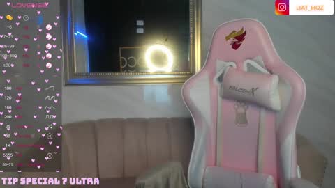 Snapshot of liat_hoz chatting on December 20, 2024, 9:21 am Dani online show from December 20, 2024, 9:21 am