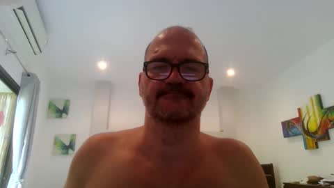 Snapshot of libertarians1972 chatting on October 30, 2025, 5:31 am Cockcentric online show from October 30, 2025, 5:31 am