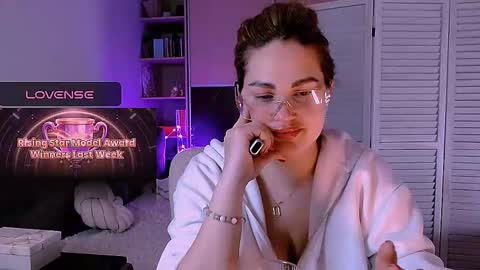 libra_mia online show from January 15, 2026, 6:29 am