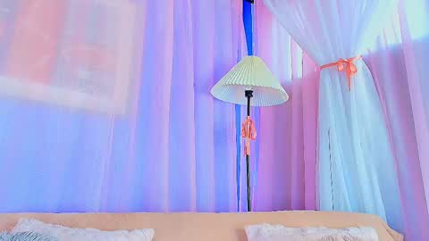 Valentina Hall online show from April 26, 2026, 11:41 am