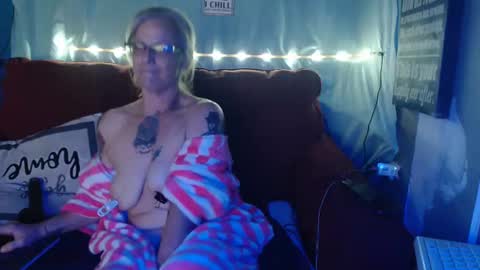 Lickablelucy online show from March 1, 2025, 6:35 am