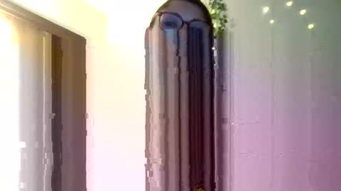 lickablemiami online show from February 8, 2026, 7:50 pm