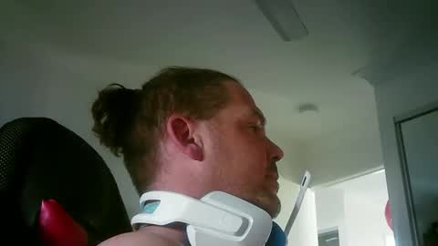 lickitwell29 online show from April 6, 2026, 11:27 pm