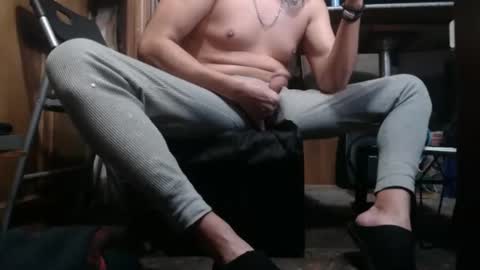 lickurlipz1 online show from November 13, 2025, 8:02 am