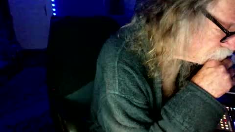 Snapshot of lickyouryoni chatting on October 29, 2025, 2:41 pm LickYourYoni online show from October 29, 2025, 2:41 pm