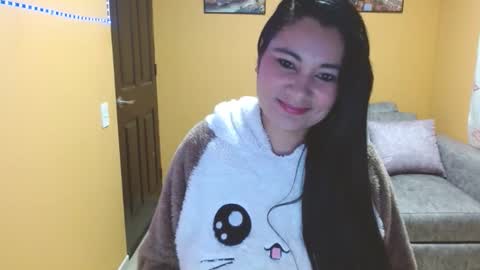 Isa online show from January 10, 2025, 11:11 am