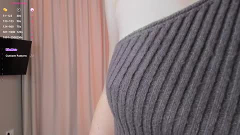 Caroline online show from December 15, 2025, 6:17 am