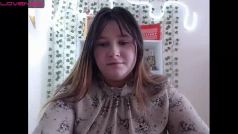 light_lunaa online show from January 13, 2025, 6:16 am