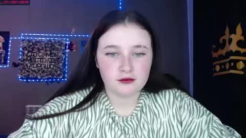 light_lunaa online show from May 23, 2026, 3:27 pm