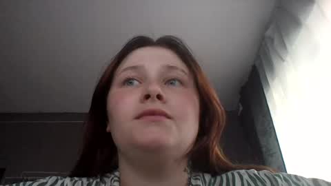 light_lunaa online show from June 13, 2026, 2:15 pm