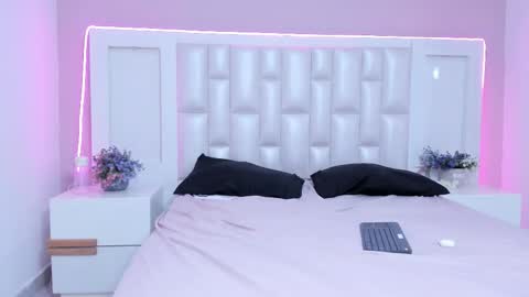 Lia  online show from March 9, 2026, 5:39 pm