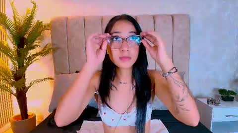 LIIA online show from July 16, 2026, 5:41 pm
