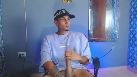 Snapshot of liiaam_lee_ chatting on May 20, 2026, 12:39 am Daniel online show from May 20, 2026, 12:39 am