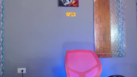 Snapshot of liiaam_lee_ chatting on May 23, 2026, 9:19 pm Daniel online show from May 23, 2026, 9:19 pm